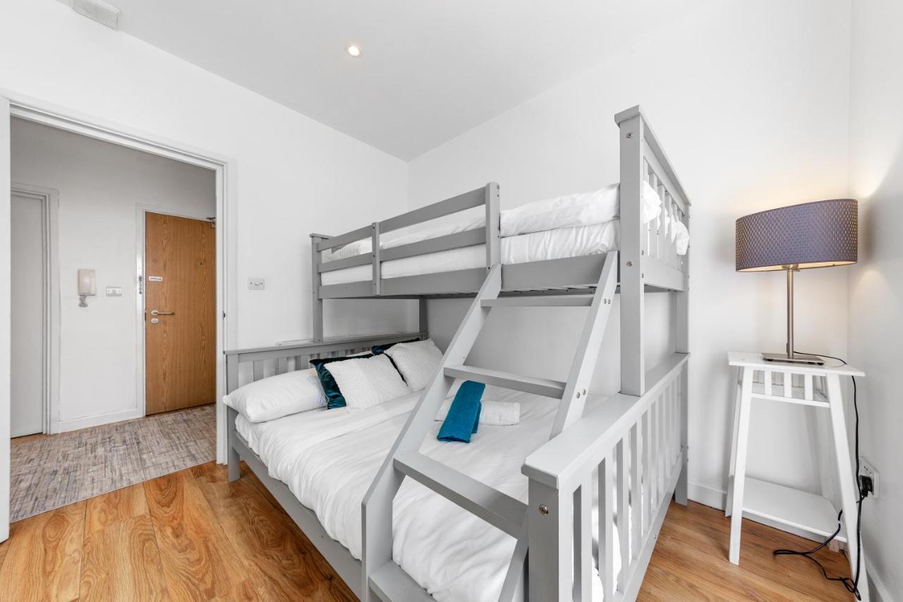 Lavish 3 Bedroom Flat In Mayfair London Hy4 מראה חיצוני תמונה